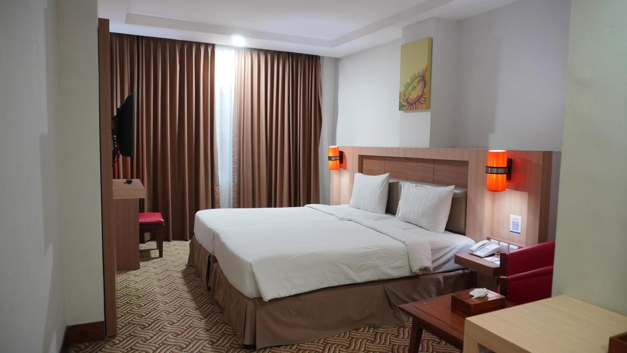 Abadi Hotel Malioboro Yogyakarta By Tritama Hospitality Exterior photo